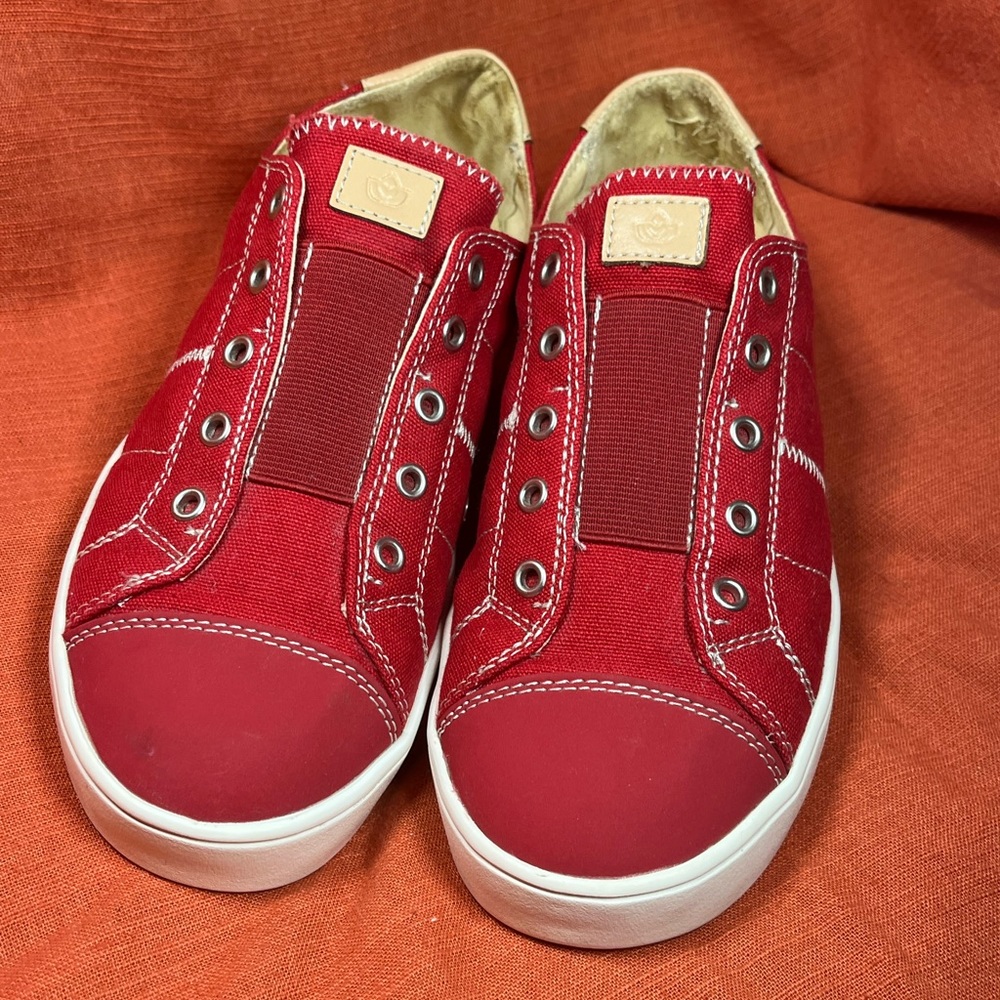 Spenco Red sneakers 7.5